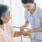 hand-s-nurse-holding-pill-injecting-elderly-female-patients-lying-bed-with-smiling-copy-space-healthy-medical-concept_1150-21688 hand-s-nurse-holding-pill-injecting-elderly-female-patients-lying-bed-with-smiling-copy-space-healthy-medical-concept_1150-21688